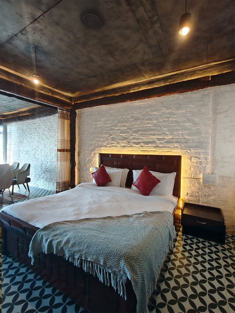 luxury stay in mussooie